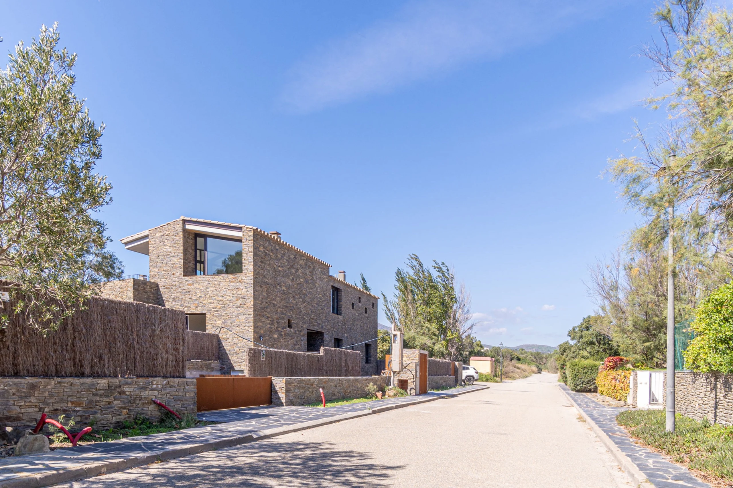 Villa de Lujo en Platja de Sa Confitera en Sa Confitera, Cadaqués, propiedad en Cadaqués
